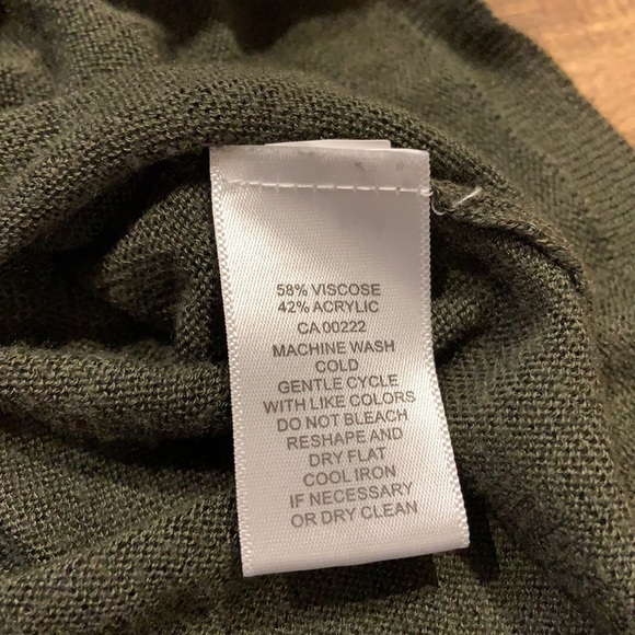 Grey & Gray green knit top with attached skirt - Picture 9 of 10